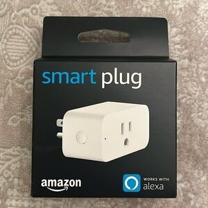 Brand New Amazon Smart Plug Works w/ Alexa Voice Control White Compact